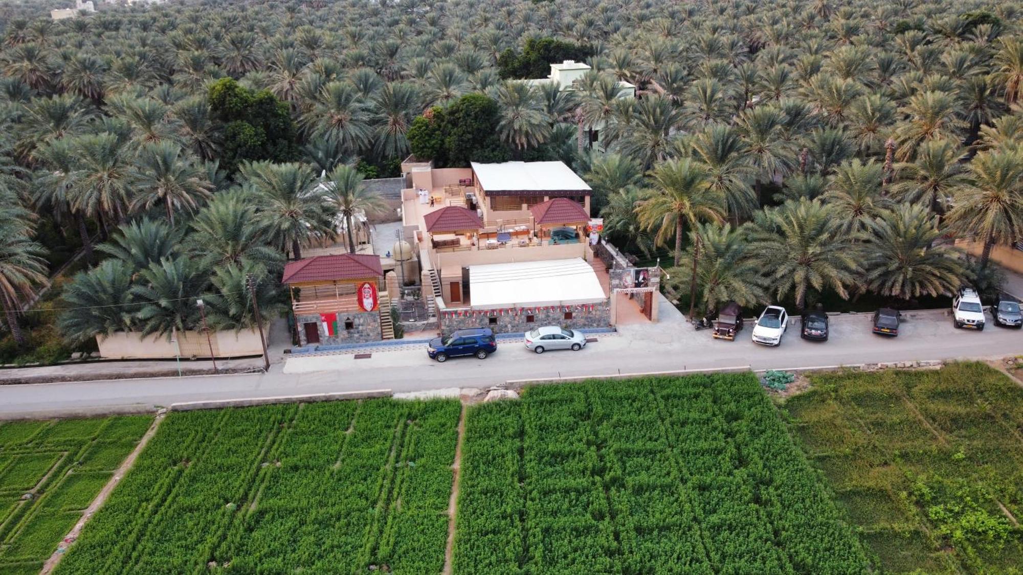 بيت نُزل السلام Bait Salam Inn Al Ḩamrāʼ 외부 사진